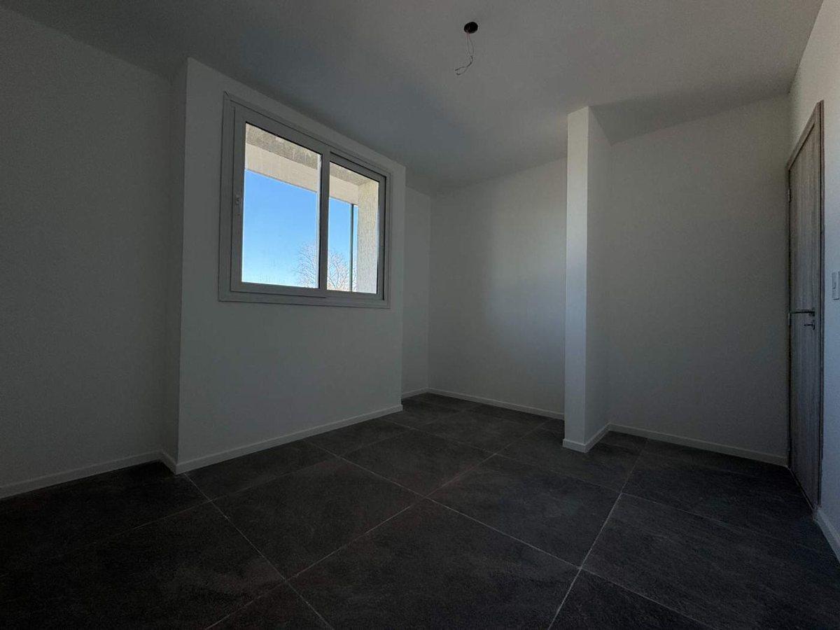 Foto de Dpto 2 amb en venta en Pilar c/balcón terraza, imagen 2