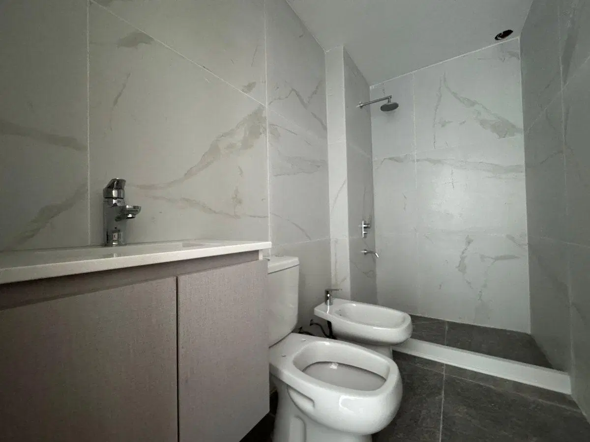 Dpto 2 amb en venta en Pilar c/balcón terraza 3