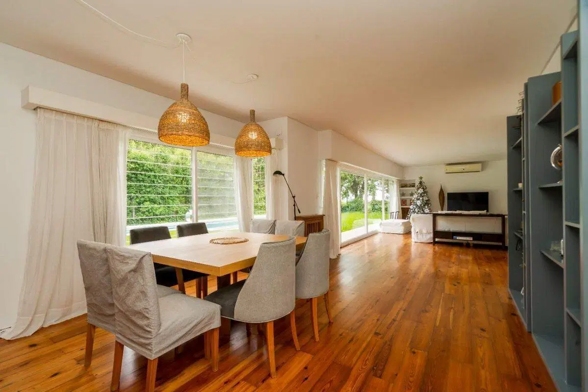Venta Casa 8 ambientes San Isidro Pileta Parrilla 2