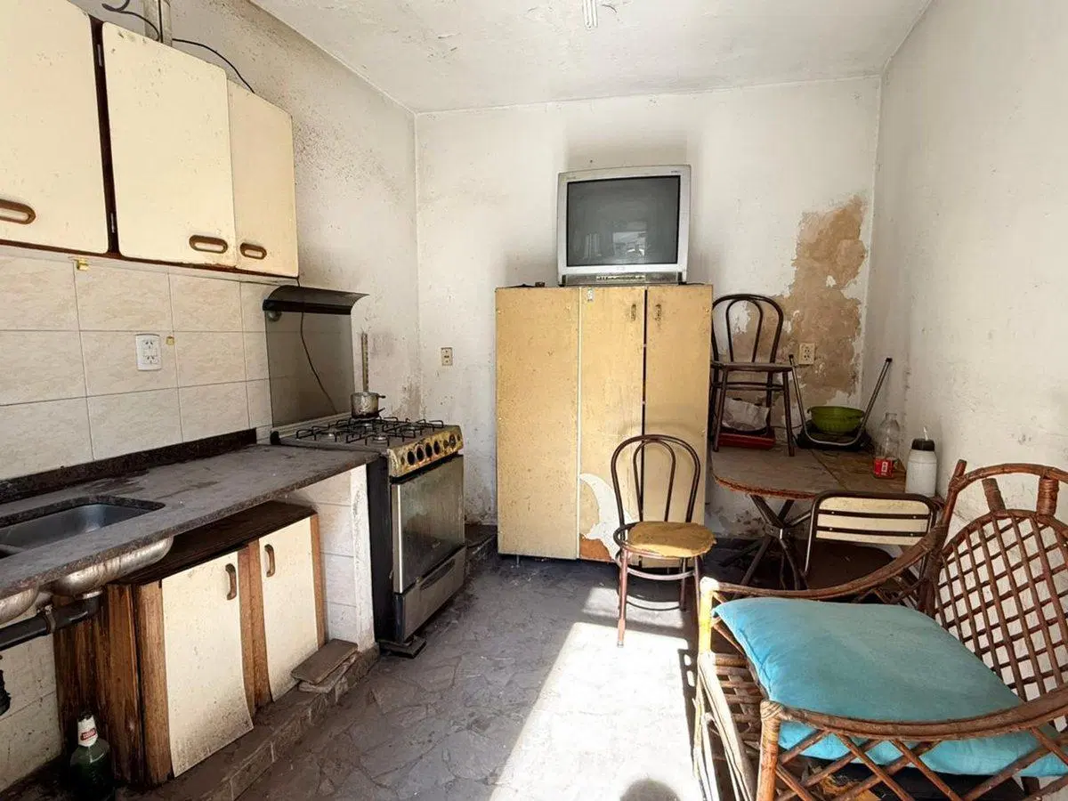 Casa 6 ambientes a reciclar, Villa Luro 5