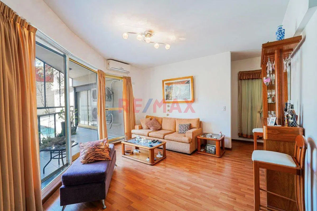 DEPARTAMENTO 4 AMBIENTES CON COCHERA A LA VENTA 4
