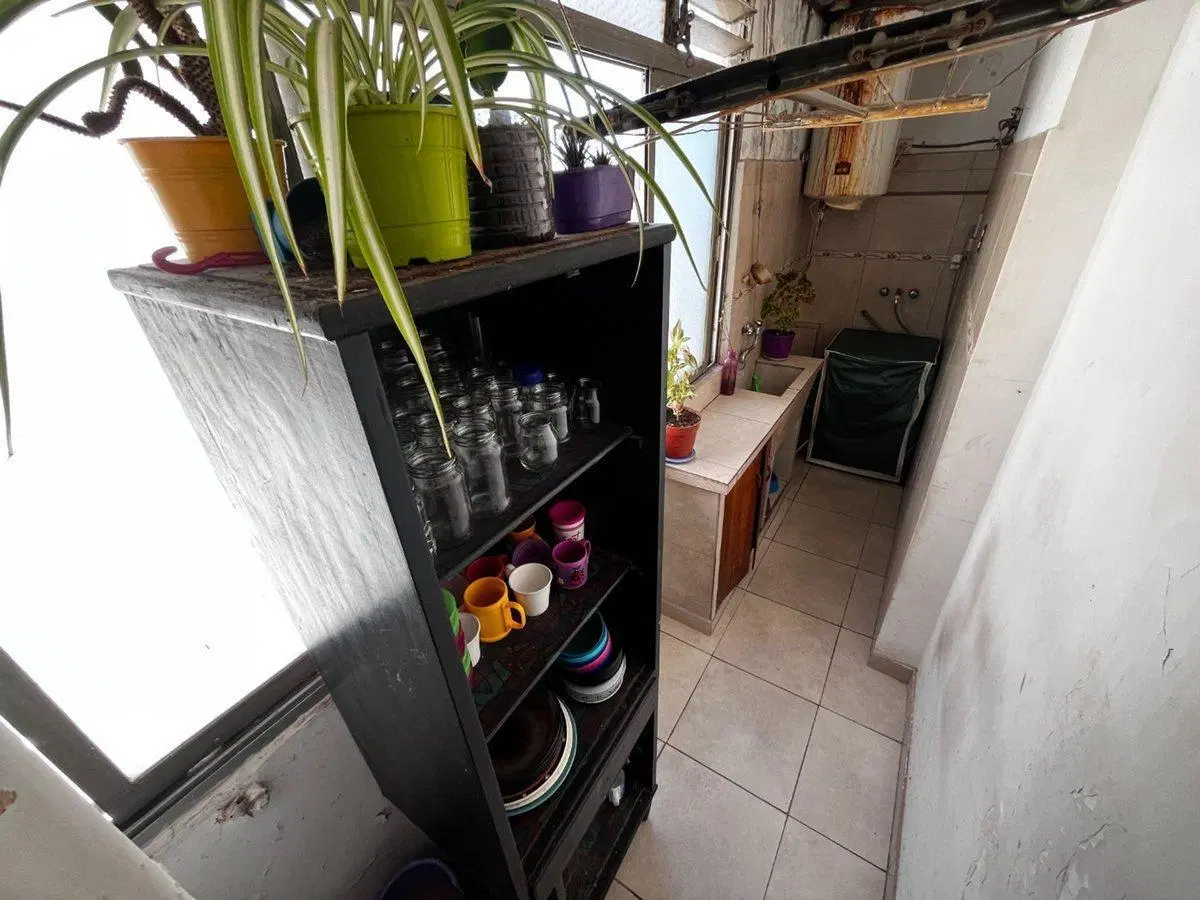 Venta depto 2 amb con balcón aterrazado. Caballito 8