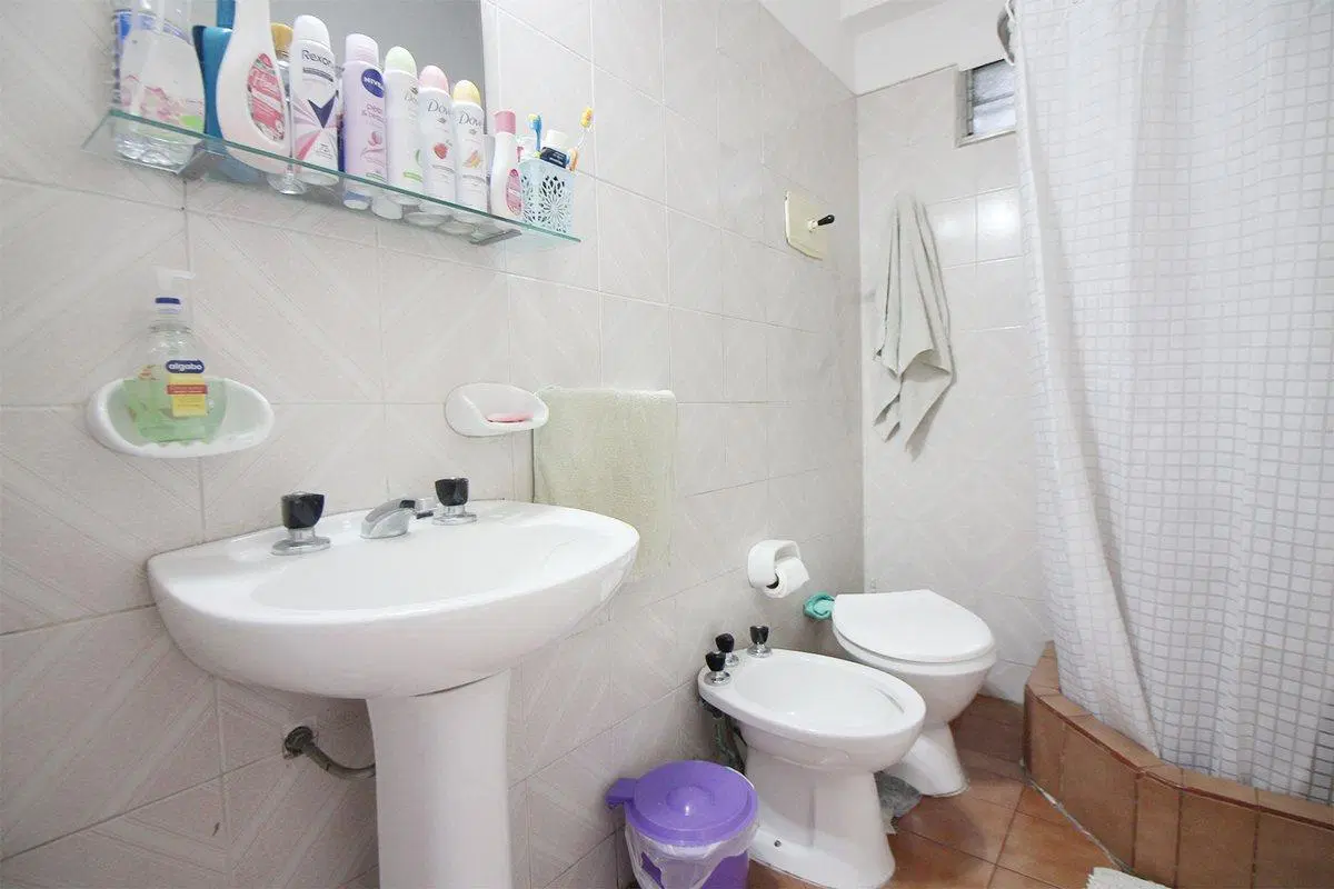 VENTA BLOCK  2 LOCALES MAS 3 VIVIENDAS LOTE LIBRE 2