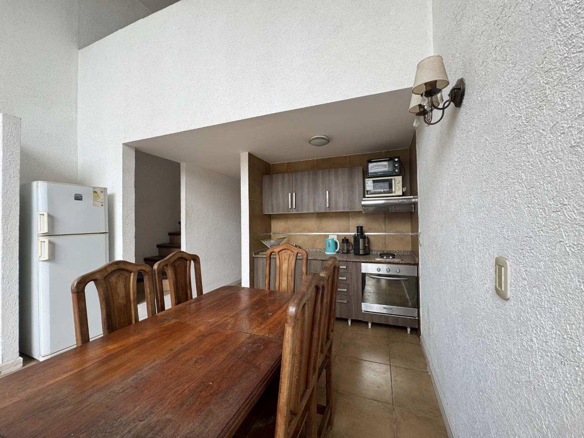 Foto de Departamento 2 ambientes en venta en Pilar c/patio, imagen 2