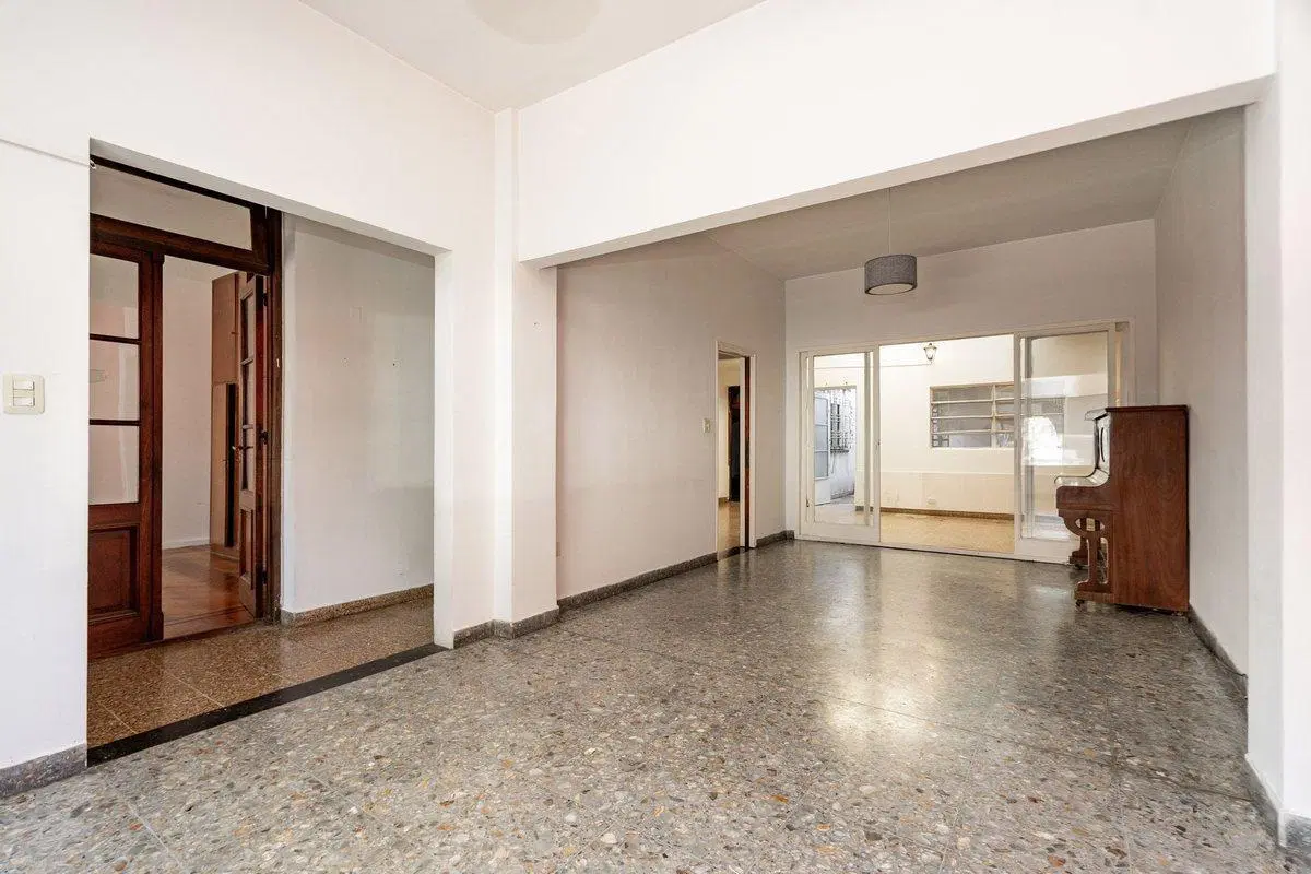 Casa en venta Montecastro 4 ambientes 2