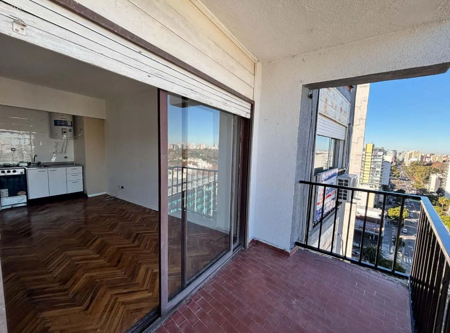 ALQUILER MONOAMBIENTE CON BALCON OLIVOS PUERTO 5