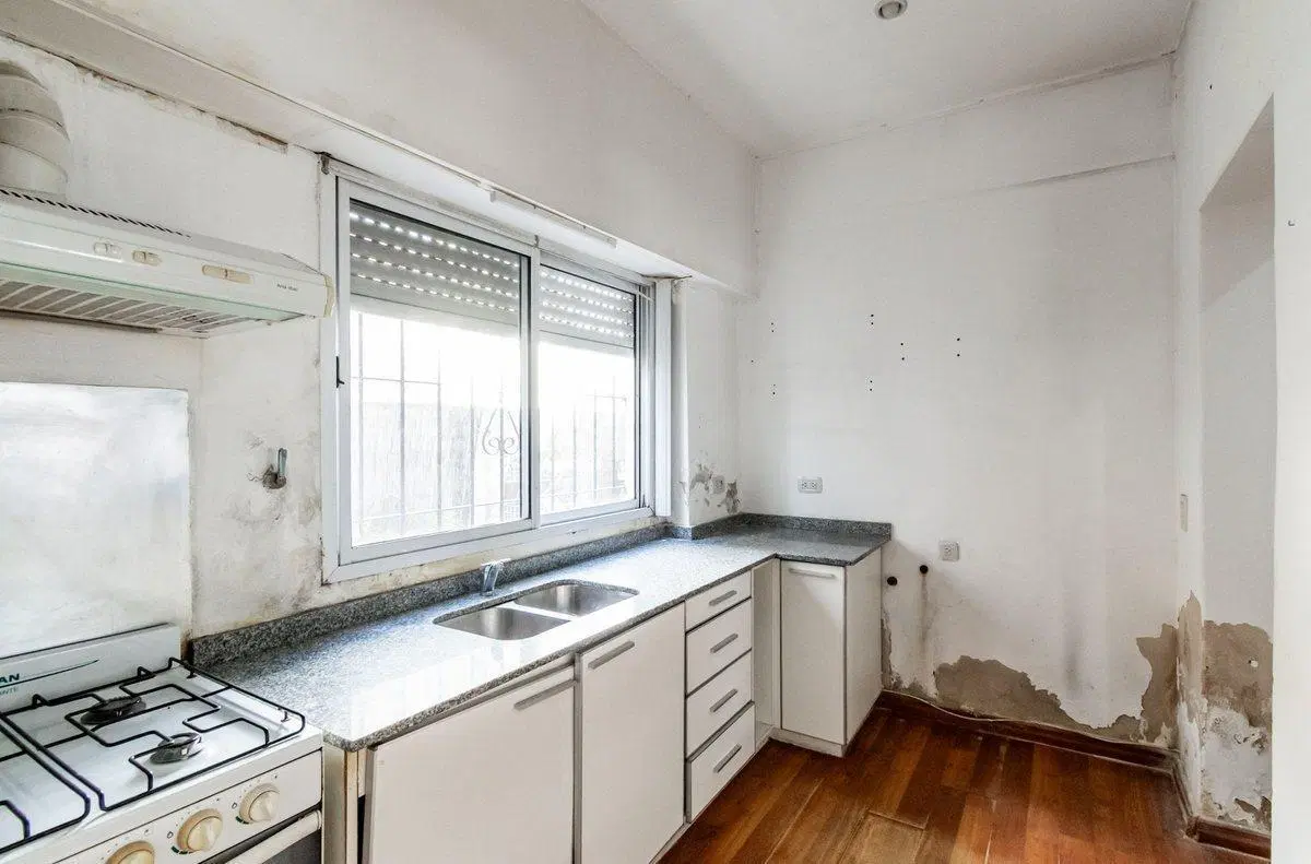Venta casa de 5 amb 2 cocheras, terraza, parrilla 4