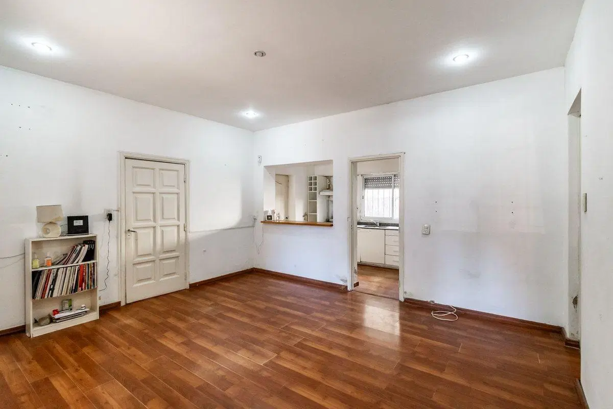 Venta casa de 5 amb 2 cocheras, terraza, parrilla 8