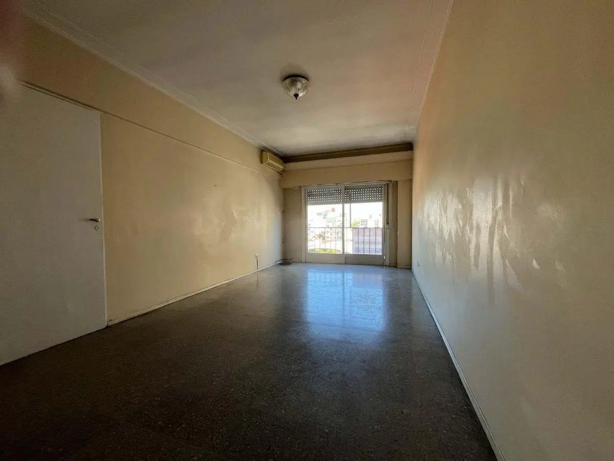 DEPARTAMENTO 3 AMB EN VENTA EN HAEDO 5