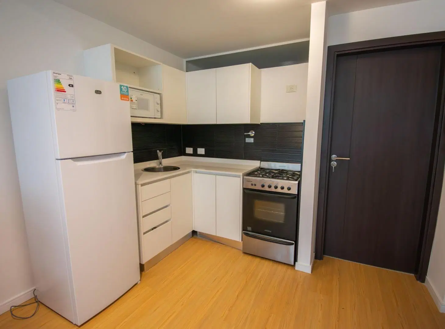 ALQUILER TEMPORARIO MONOAMBIENTE BELGRANO 8