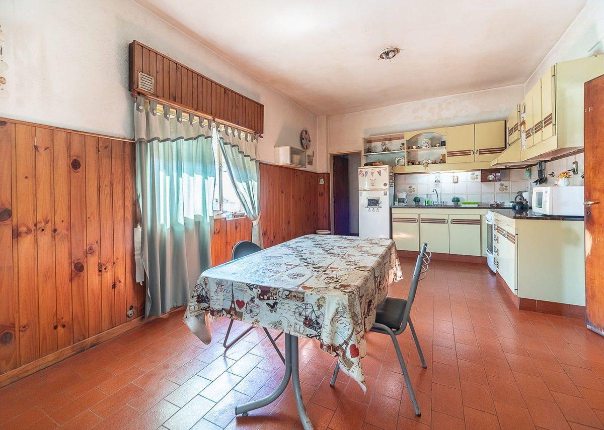 Foto de venta ph 3 ambientes lomas del mirador, imagen 4