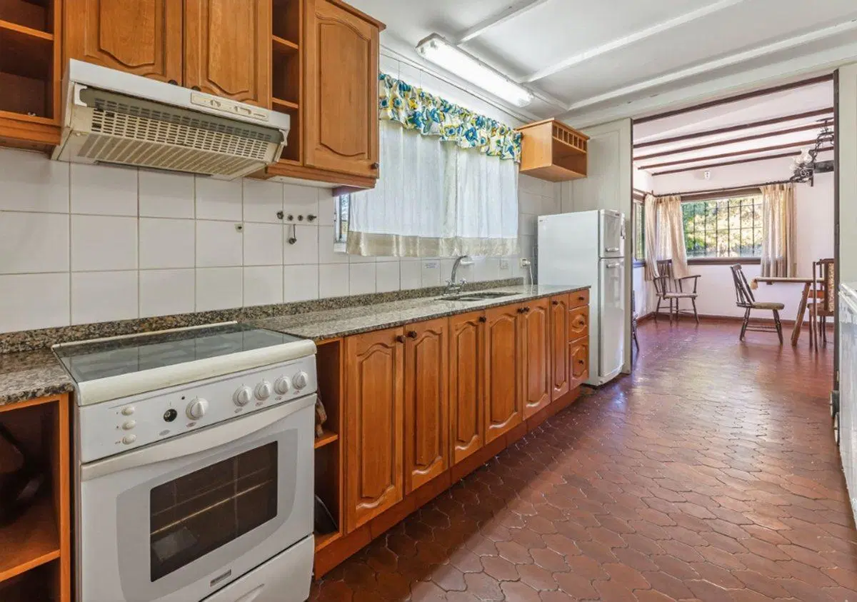 CASA 5 AMB PILETA QUINCHO PÁDEL Y 4 LOTES 4