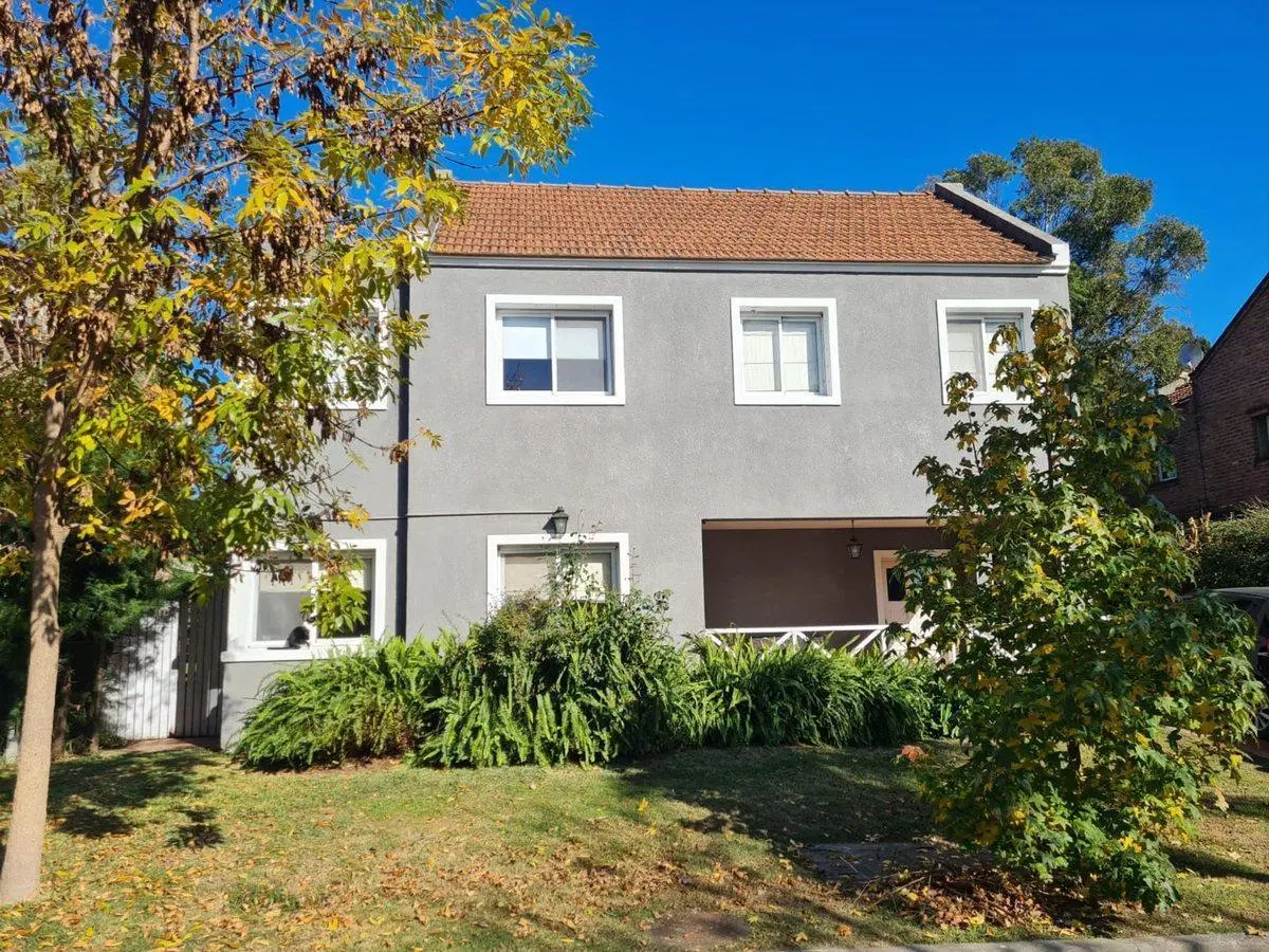 Venta casa en Benavidez Greens 5 dorm apto credito 5