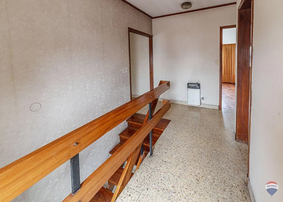 VENTA CASA 5 AMBIENTES CASTELAR TERRAZA JARDIN 3