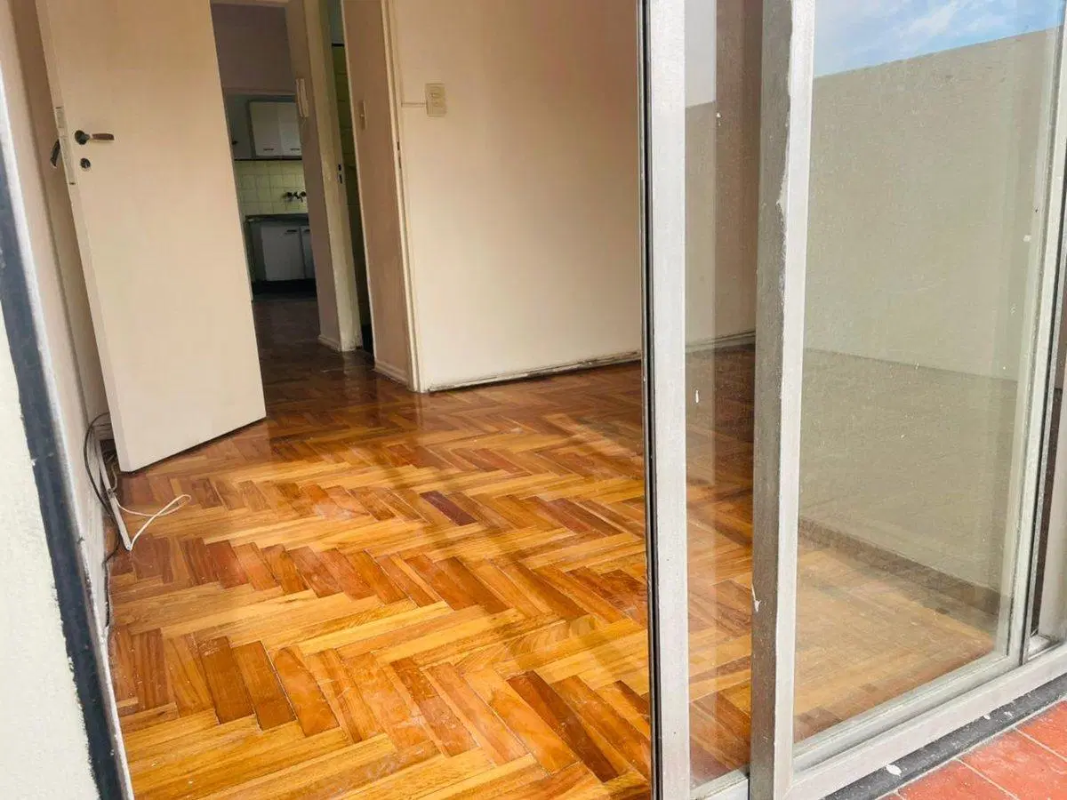 Departamento 2 ambientes en venta Balvanera balcón 2