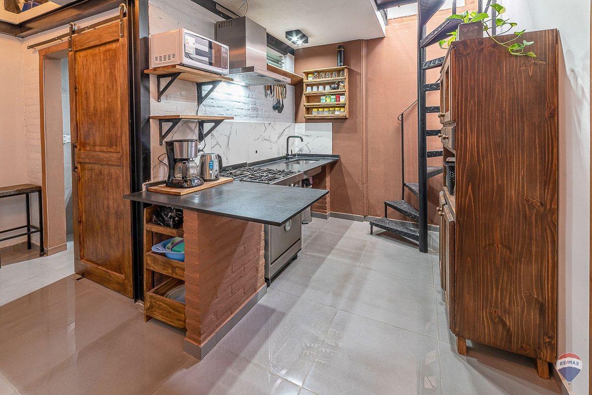 Foto de PH 2 AMB EN VENTA EN VILLA DEVOTO RECICLADO, imagen 3