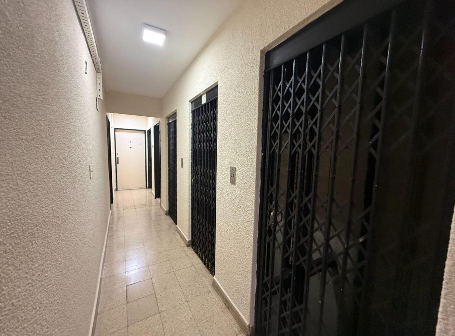Foto de DEPARTAMENTO 2 AMB VENTA RECOLETA PATIO, imagen 4