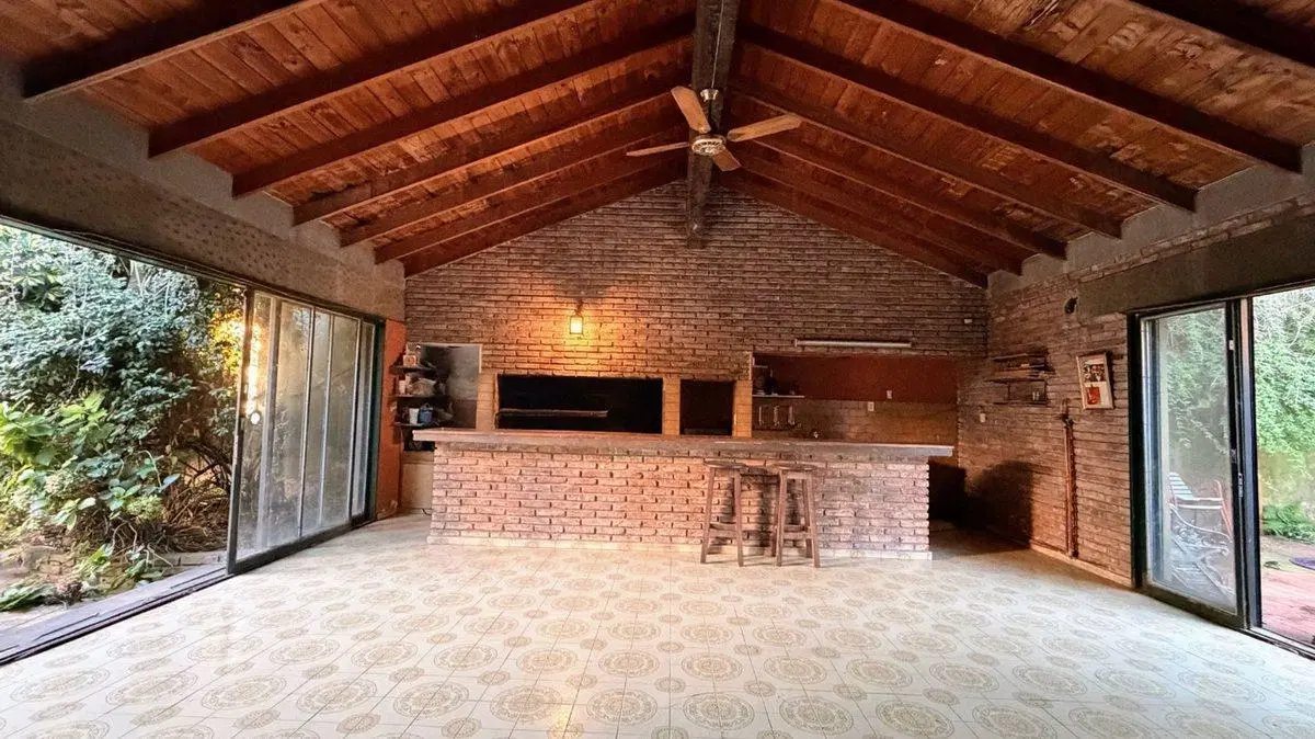 Casa en venta, 5 amb, Santos Lugares con pileta 5