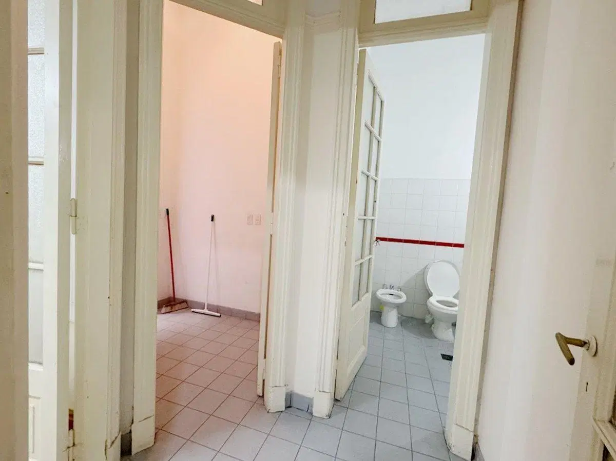 VENTA OFICINA 77m2 MICROCENTRO 3
