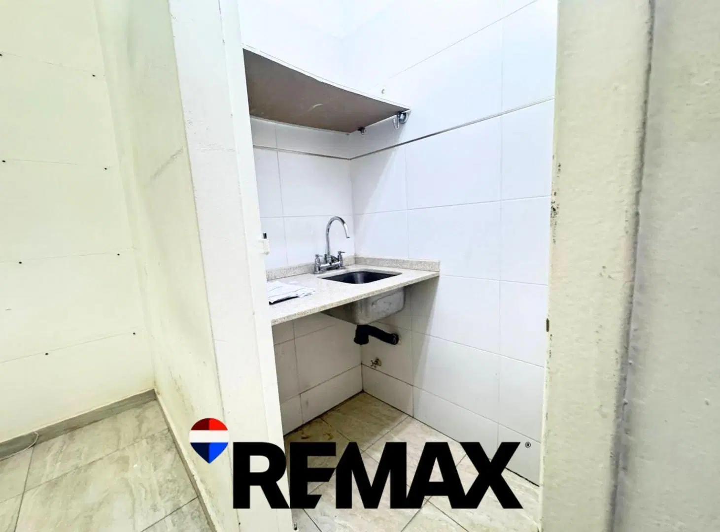 VENTA DOS LOCALES COMERCIALES 66 M2 VILLA DEVOTO 3