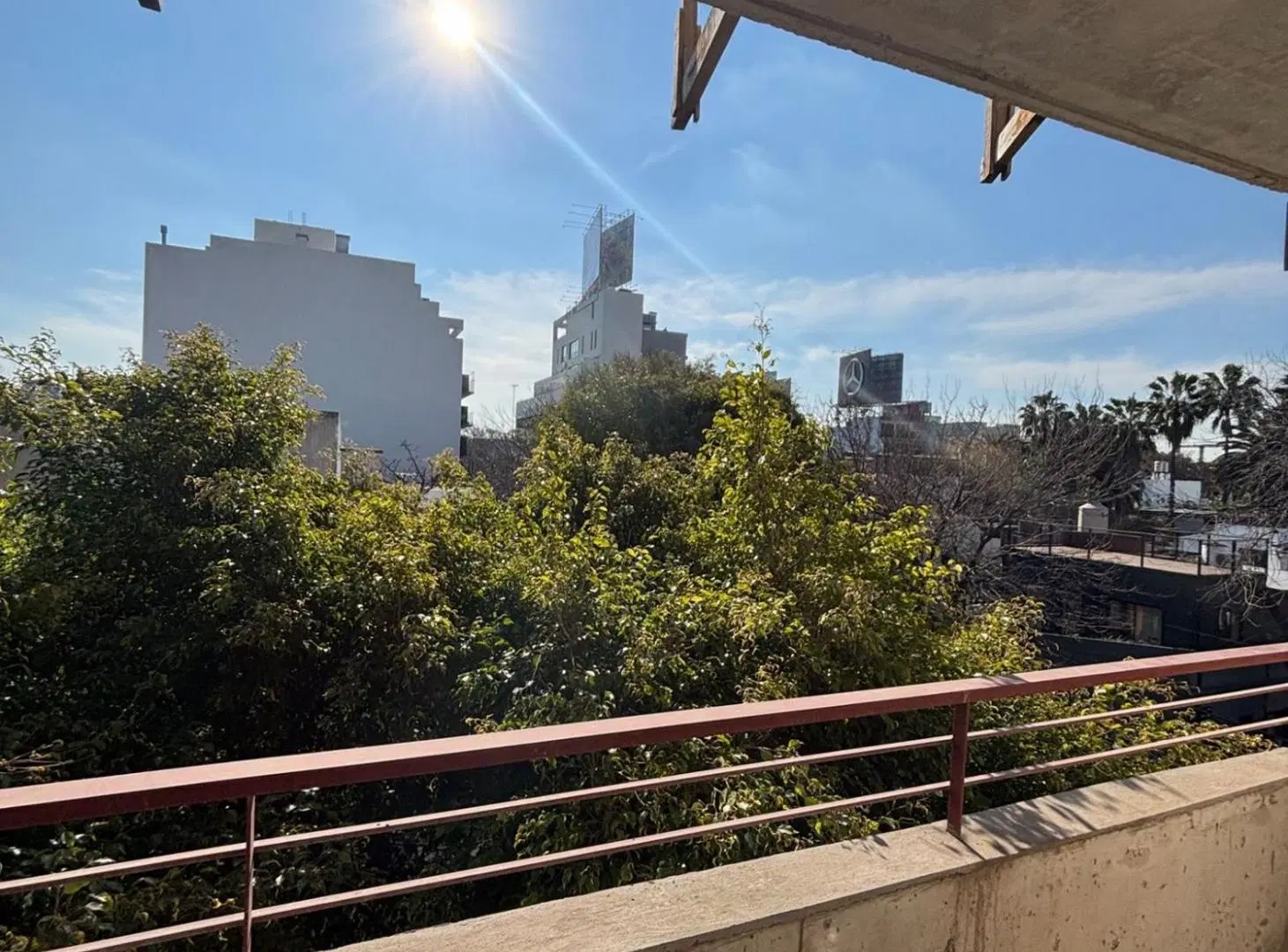 Venta monoambiente con balcon en Saavedra 5