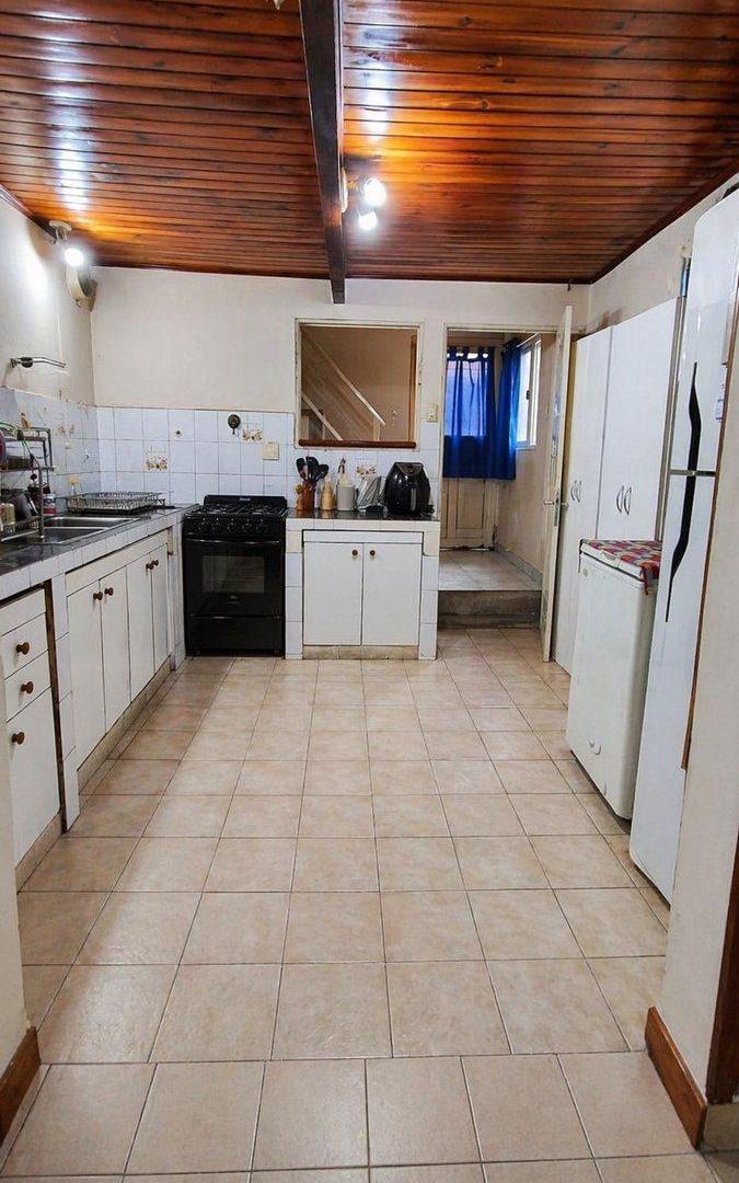 Foto de Venta PH 4 amb con lote propio, quincho y pileta, imagen 3