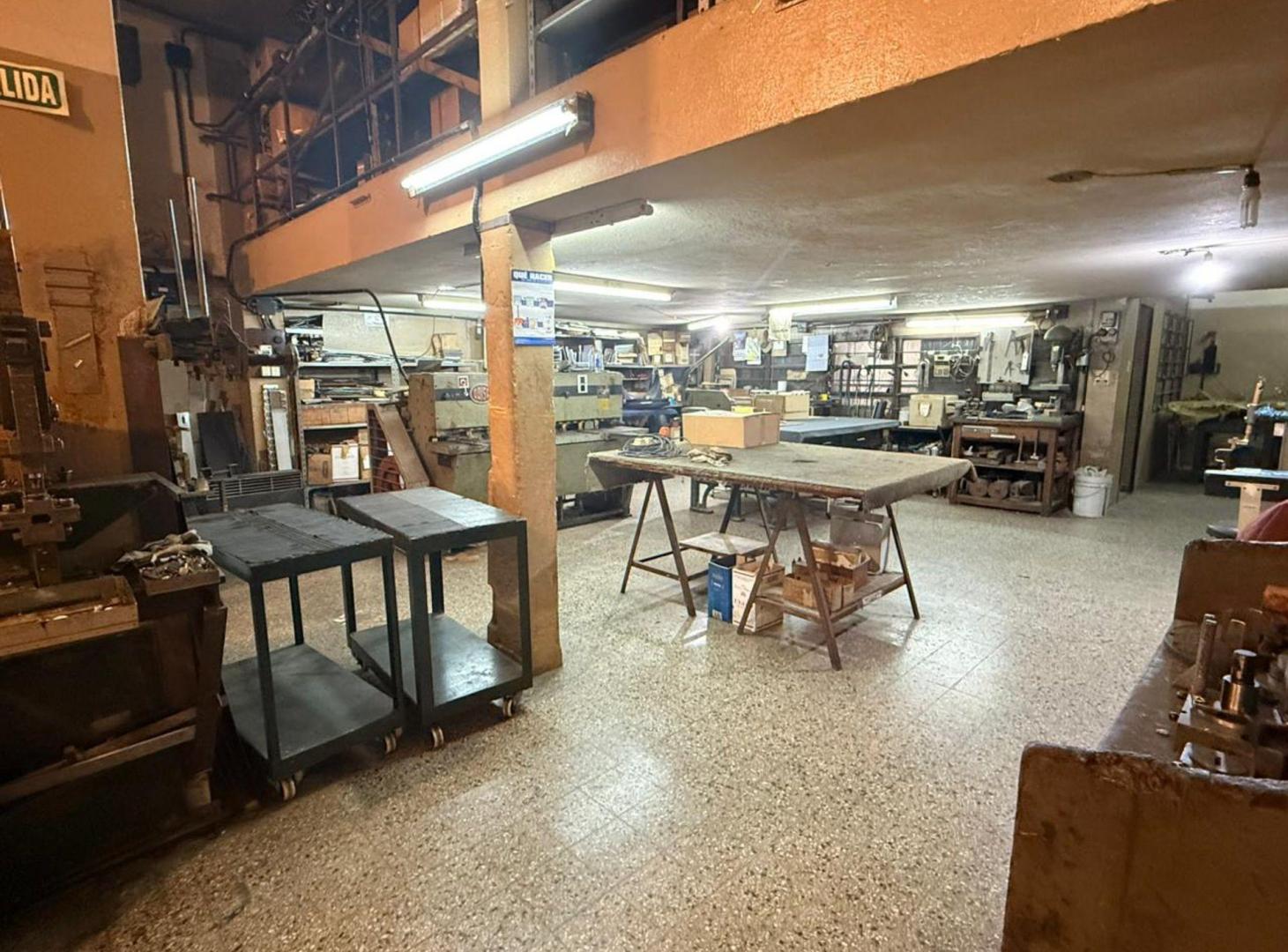 Foto de Casa de 4 ambientes con galpon en Villa Urquiza, imagen 2