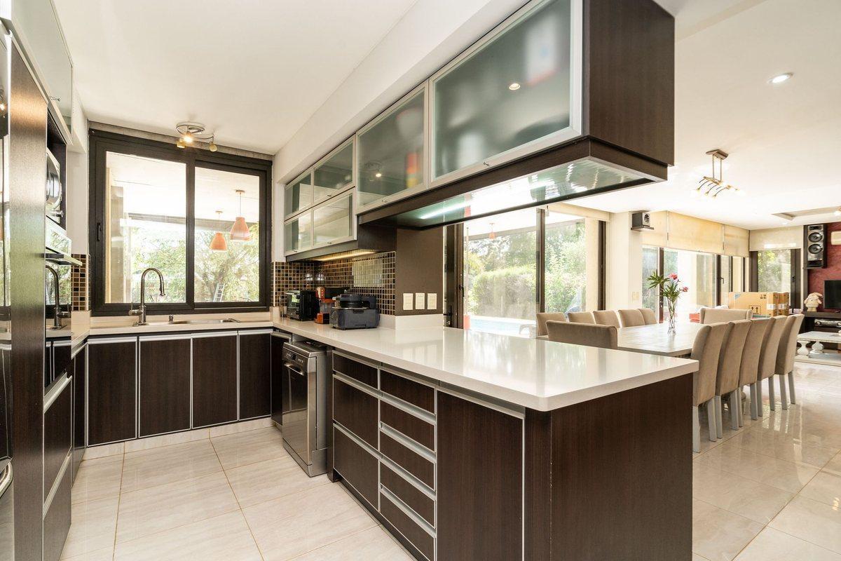 Foto de Venta Casa Barrio CUBE Pileta Vista al Lago 7 amb, imagen 5