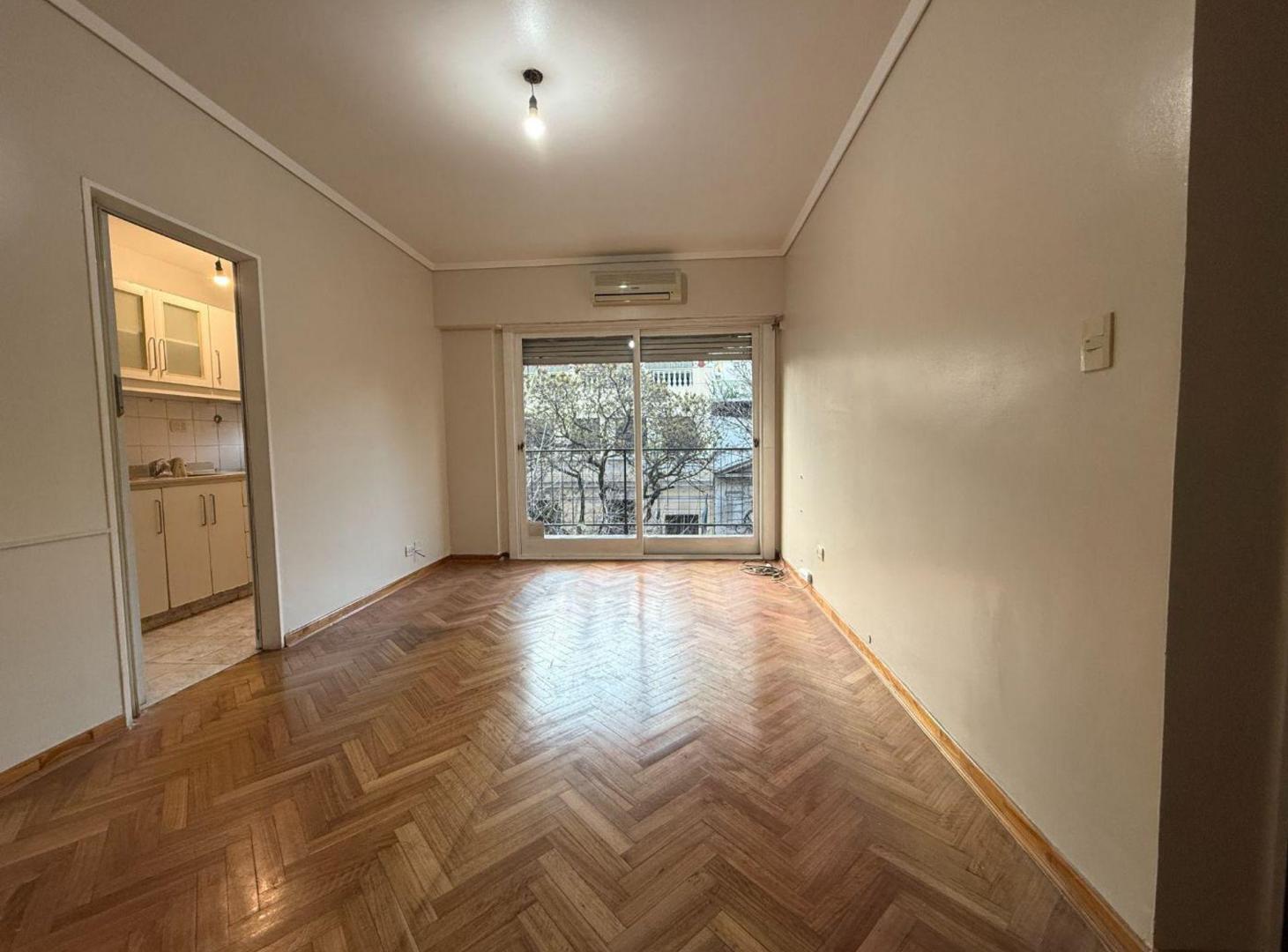 Foto de DEPARTAMENTO 2 AMB CON BALCON Y BAULERA, imagen 4
