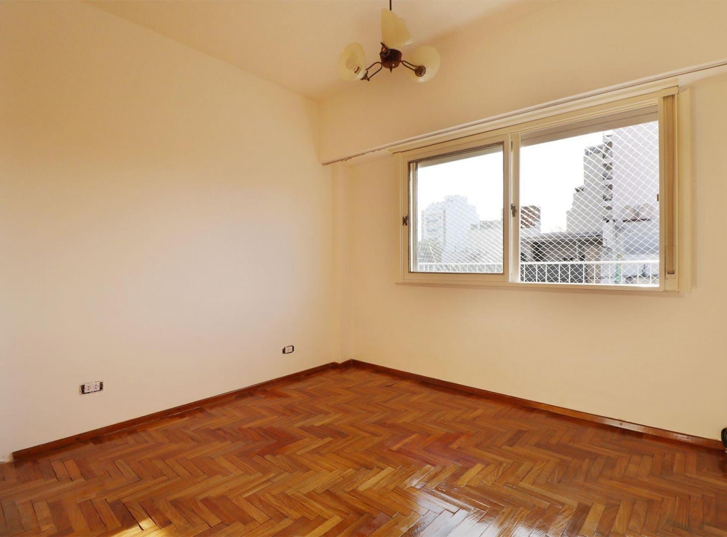 Foto de VENTA DEPARTAMENTO 2 AMB BALCON FRENTE APTO CRED, imagen 4