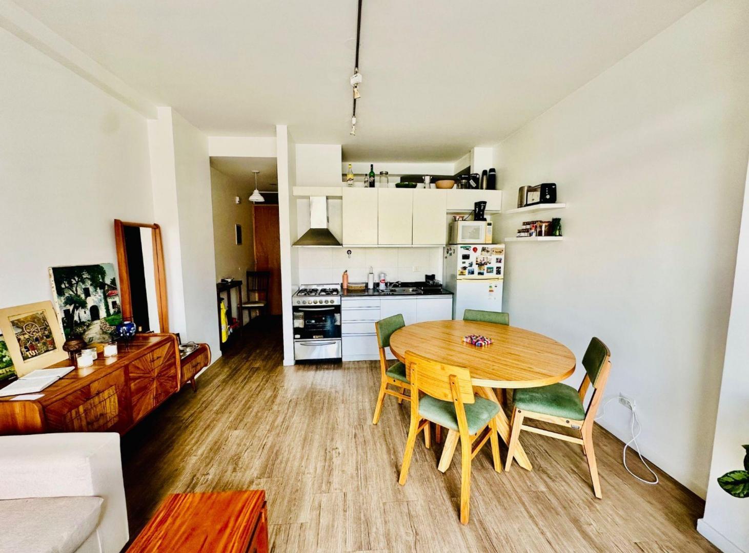 Foto de VENTA DEPARTAMENTO TRIPLEX 3 AMB TERRAZA COGHLAN, imagen 3