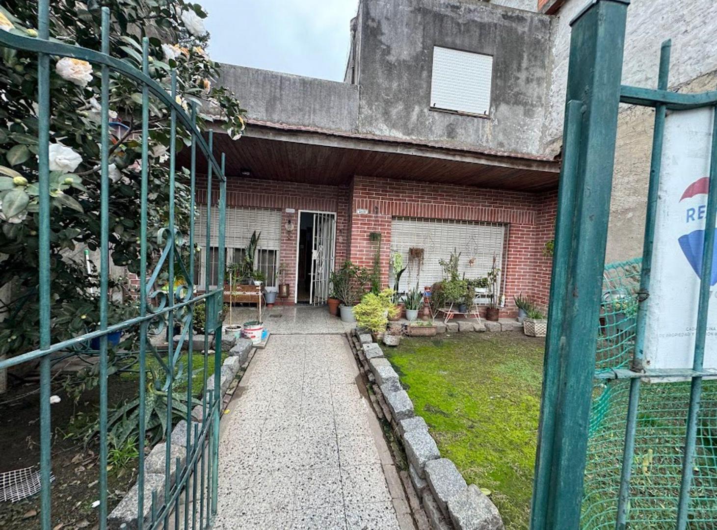 Foto de Venta Casa 3 Ambientes en La Tablada, imagen 1