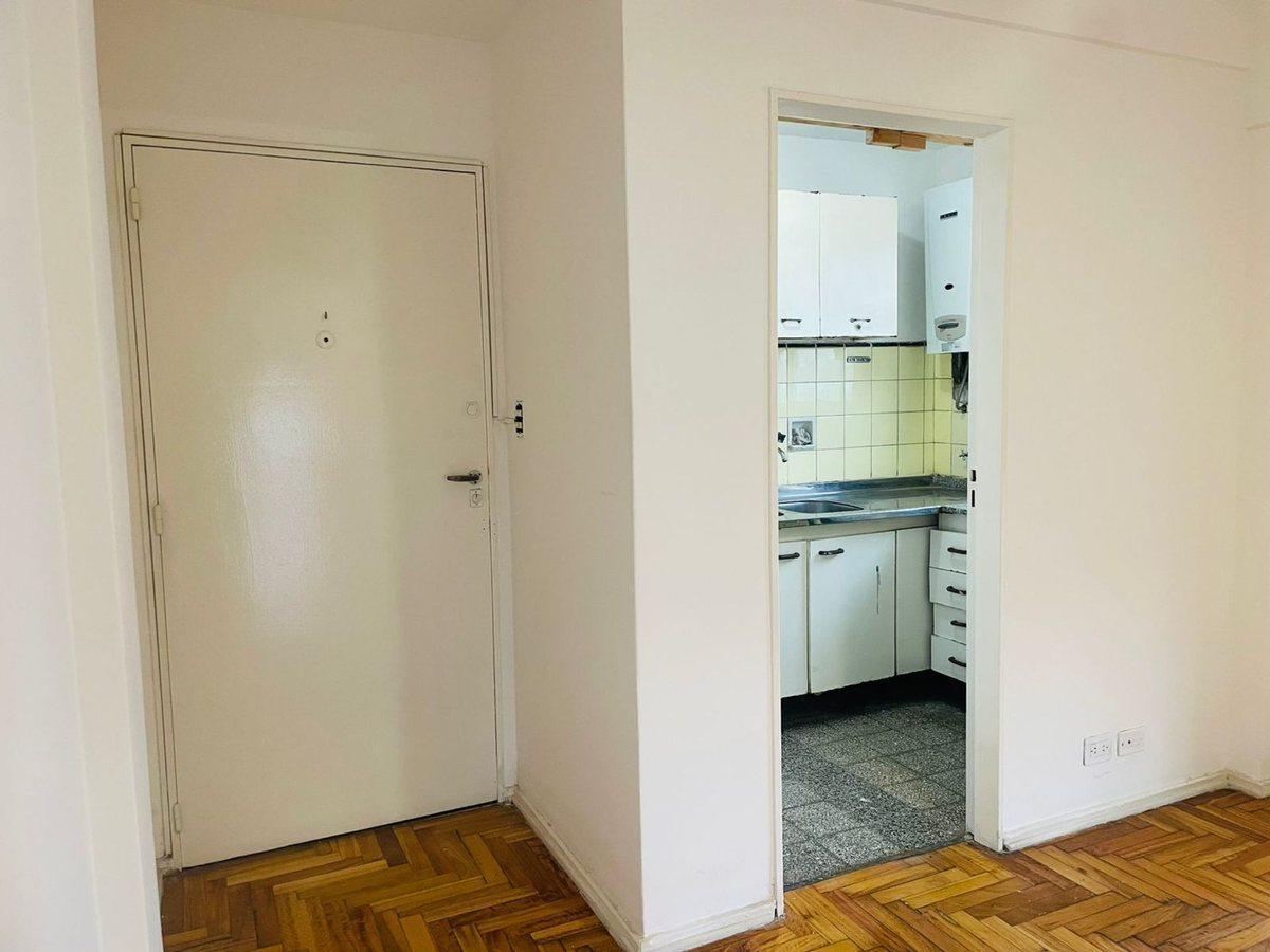 Foto de Departamento 2 ambientes en venta Balvanera balcón, imagen 1