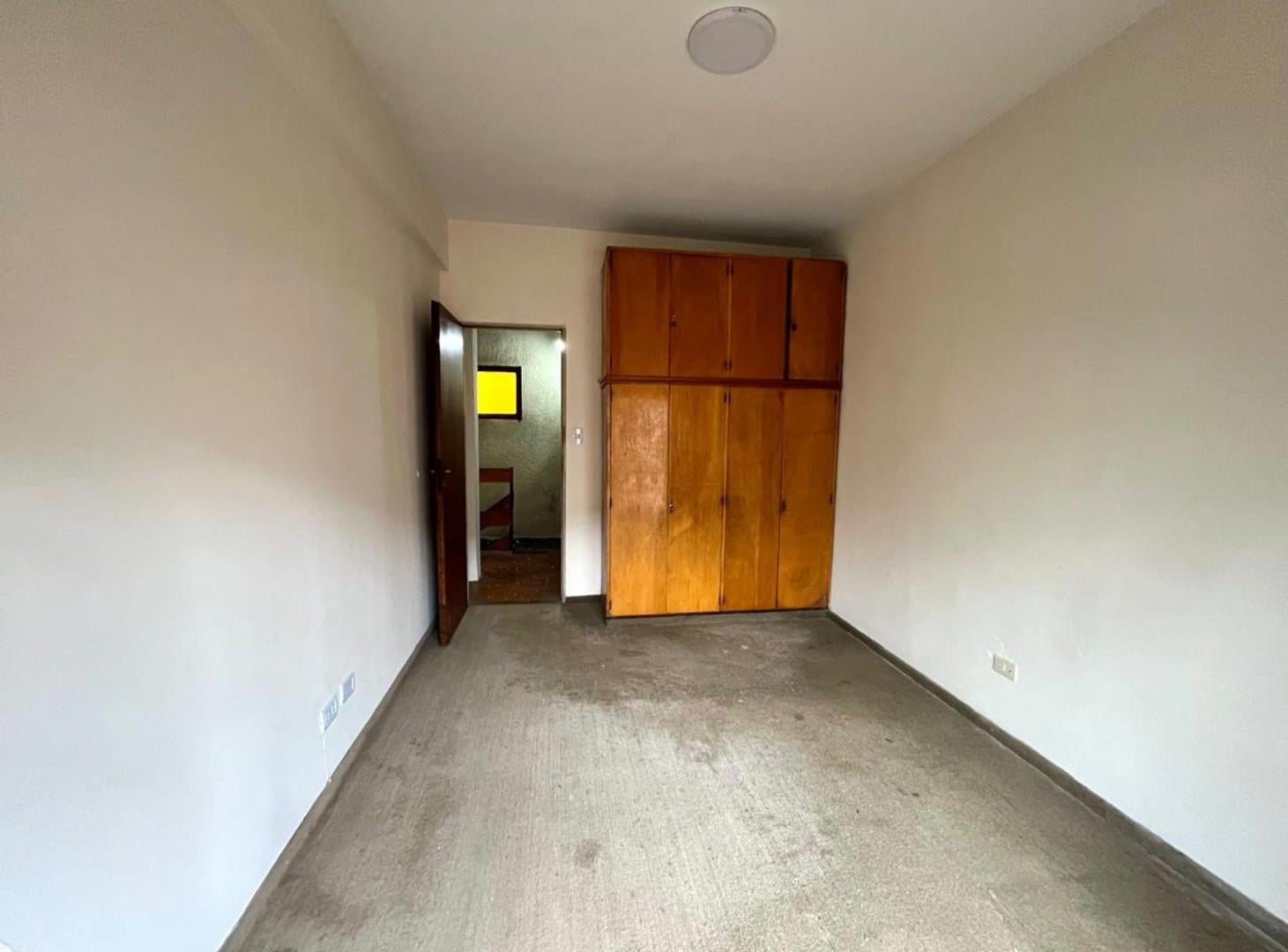Foto de VENTA PH 4 AMB TERRAZA COCH SAAVEDRA A REFACCIONAR, imagen 5
