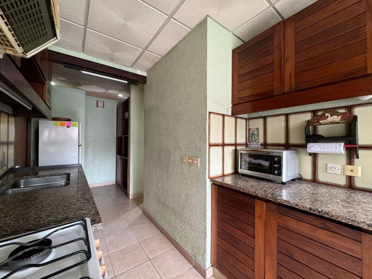 Foto de Casa 4 amb en venta en Castelar c/jardin-pileta, imagen 3