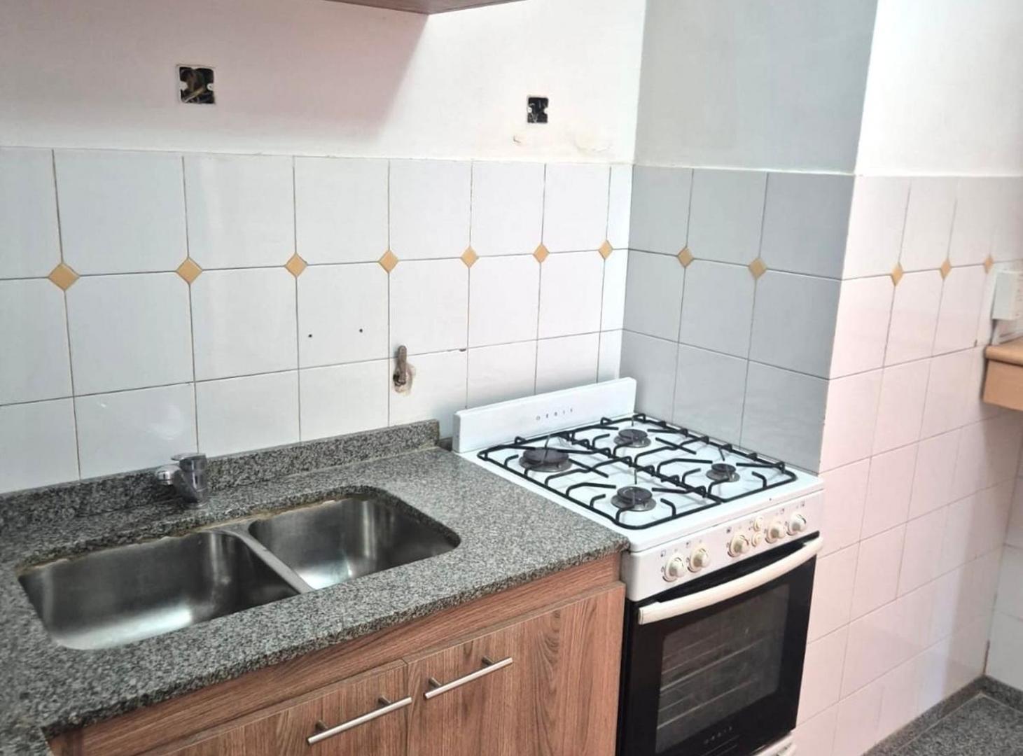 Foto de Venta Departamento Belgrano 2 ambientes Patio, imagen 3