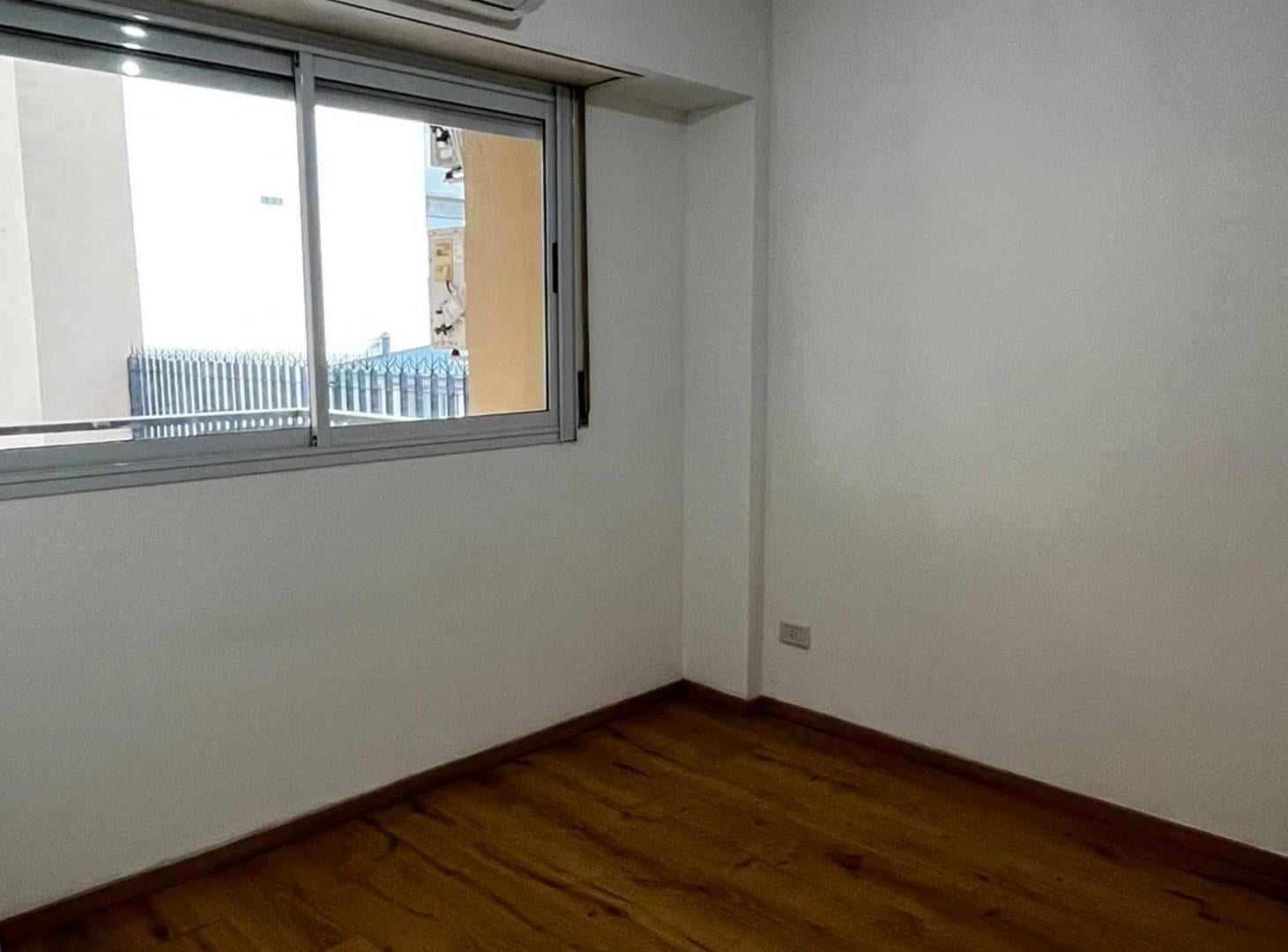 Foto de Alquiler dos ambientes super luminoso con balcón, imagen 3