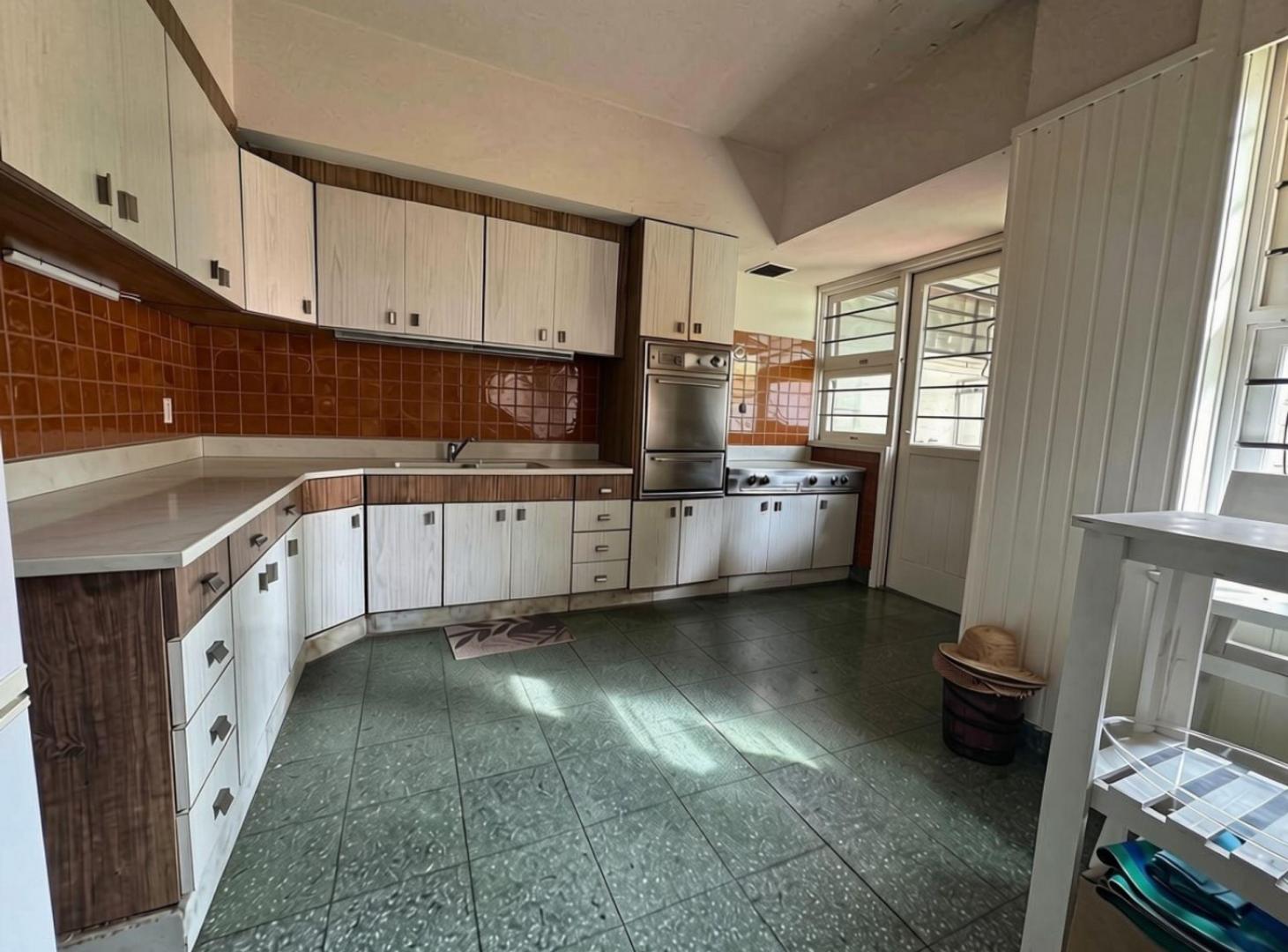Foto de VENTA CASA 4 AMBIENTES JARDIN JACUZZI ITUZAINGO, imagen 2