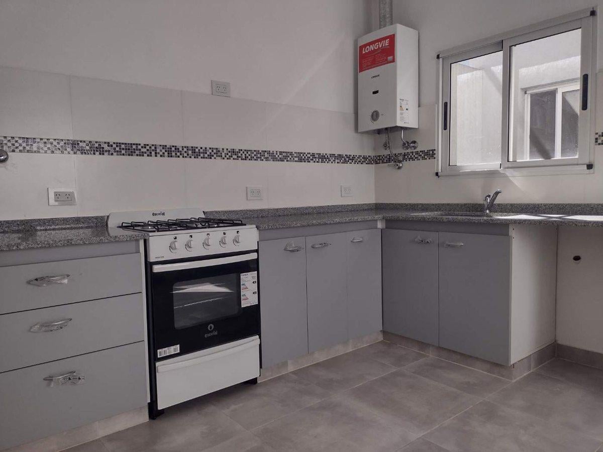 Foto de PH Venta 3 amb. Sin expensas A estrenar Saenz Peña, imagen 2