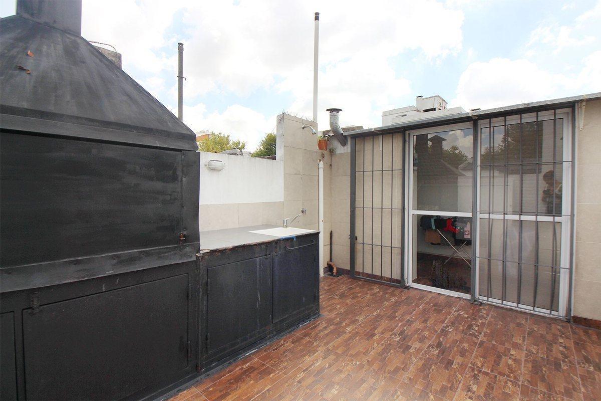 Foto de VENTA DEPTO 2 AMBIENTES TRIPLEX PLAZA IRLANDA, imagen 3