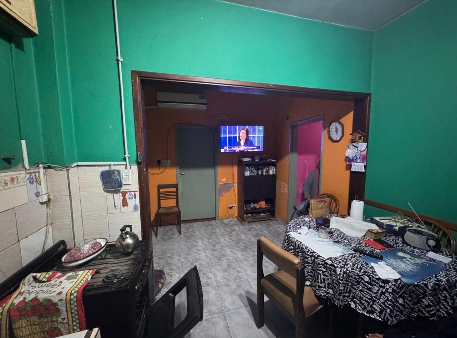 Foto de VENTA CASA CON PATIO Y COCHERA, imagen 2