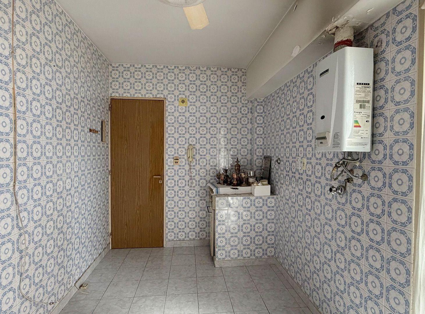 Foto de DEPARTAMENTO EN VENTA 3 AMBIENTES CON DEP., FLORES, imagen 5