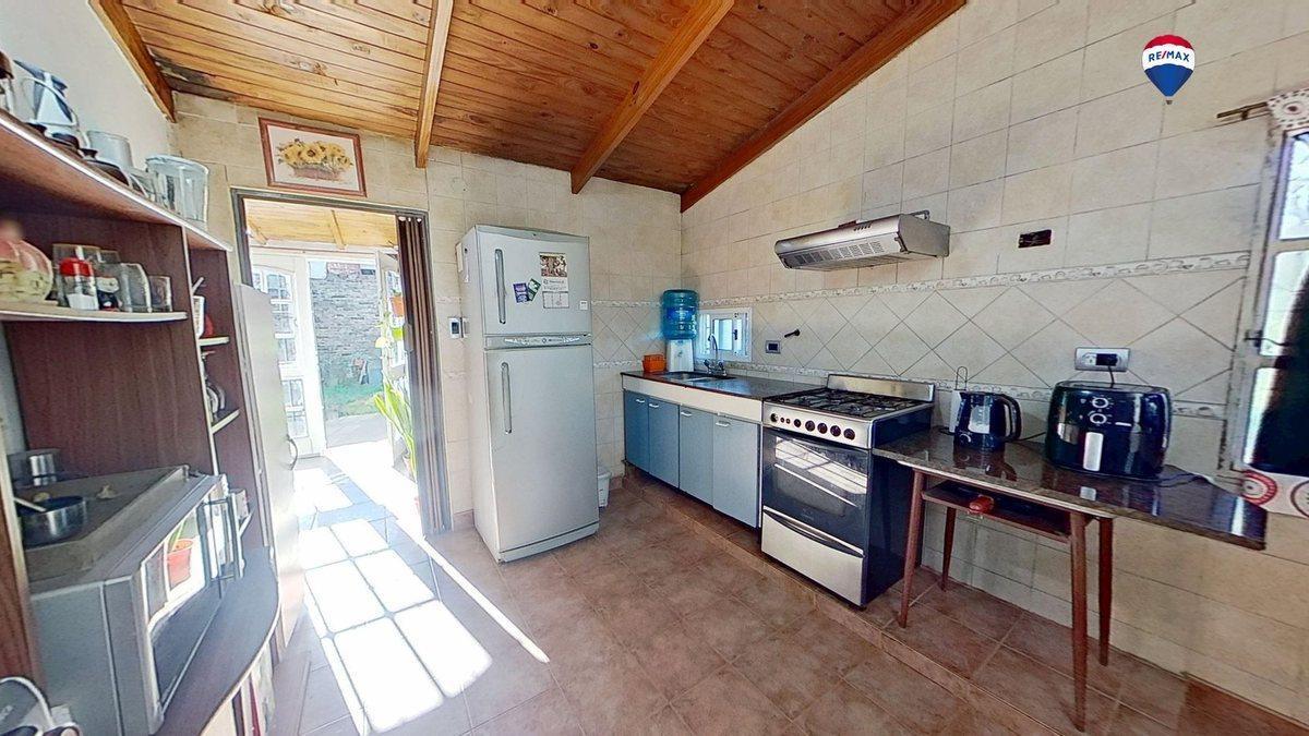 Foto de VENTA CASA GONZALEZ CATAN 4 AMB ESQUINA FINACIACI, imagen 3