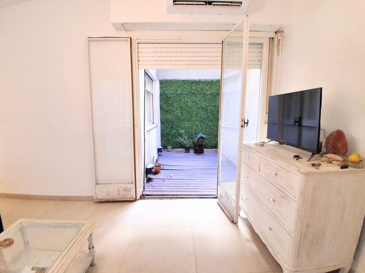 Foto de DEPARTAMENTO VENTA 2 AMBIENTES PALERMO CON PATIO, imagen 2