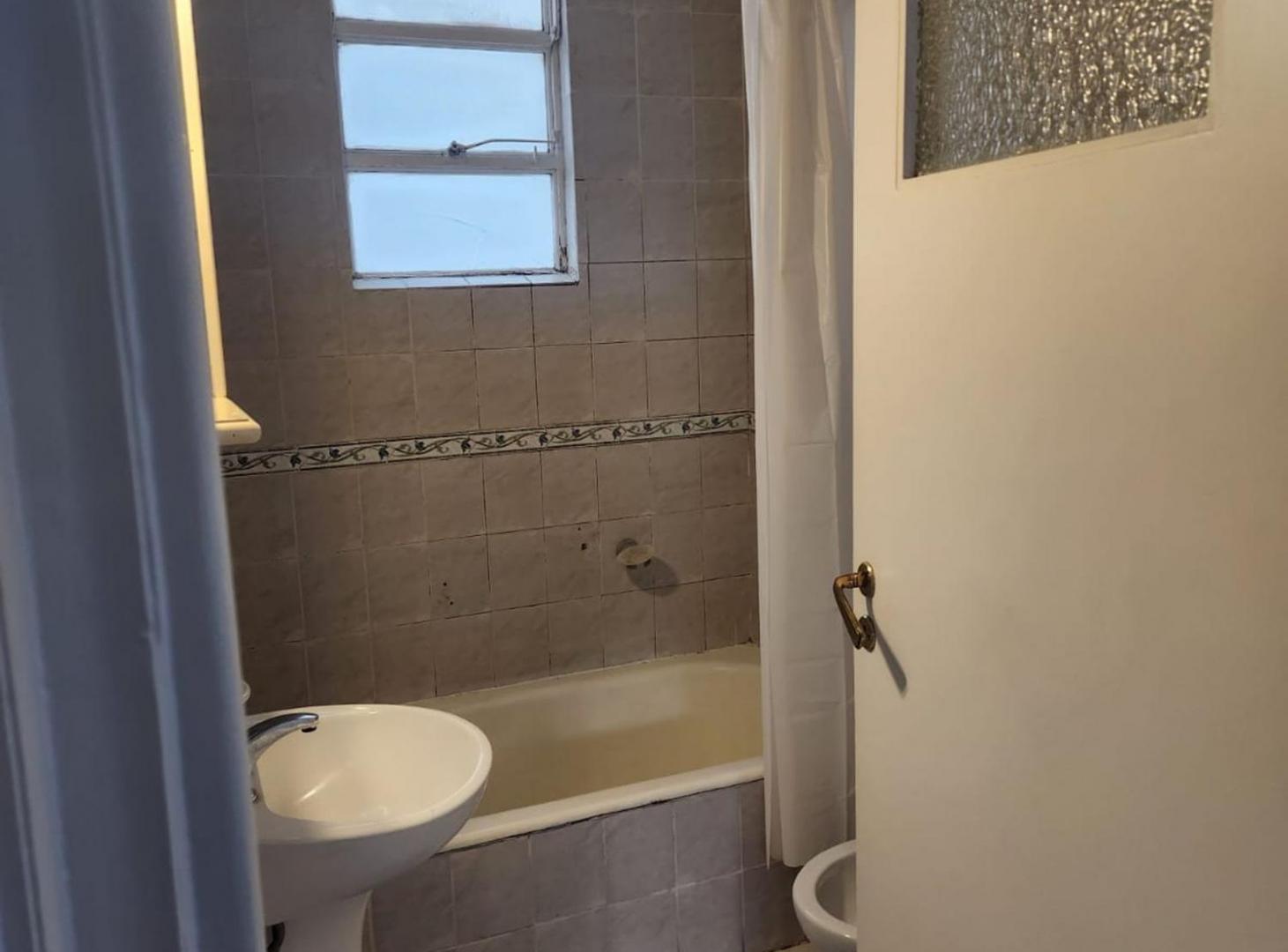 Foto de ALQUILER DE DEPARTAMENTO 1° PISO POR ESCALERA, imagen 3