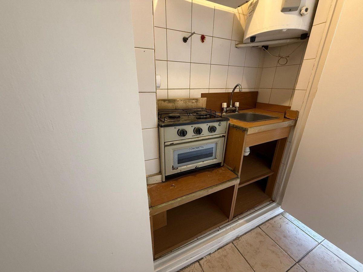 Foto de ALQUILER Monoambiente APTO PROF por escalera, imagen 3