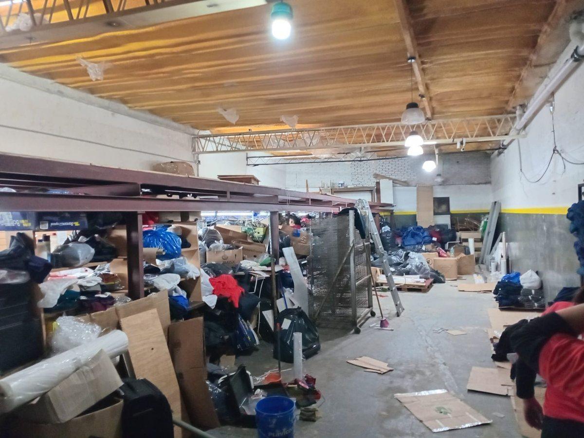 Foto de DEPOSITO-GALPÓN EN VENTA CON OFICINAS APTO CREDITO, imagen 3