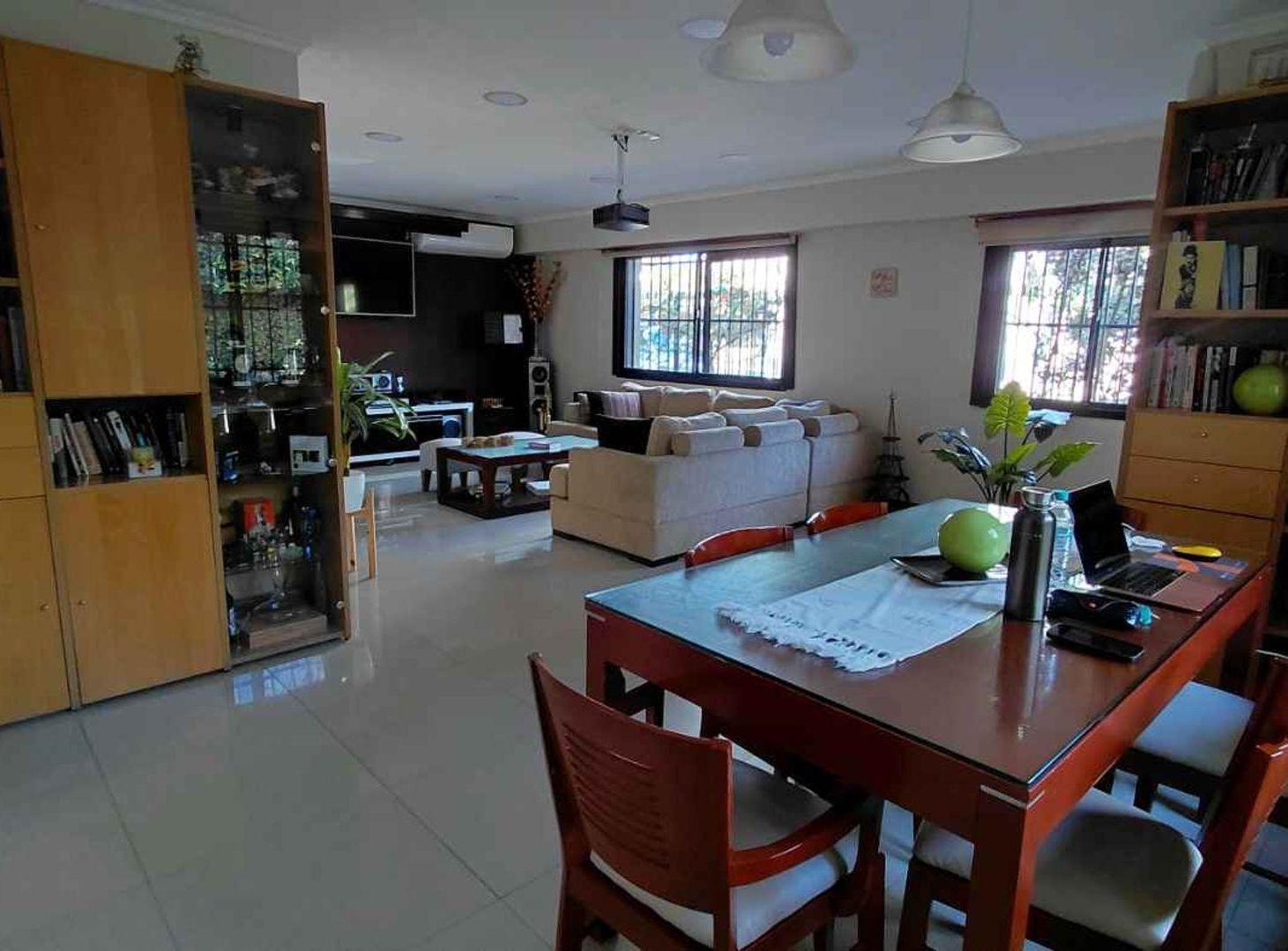 Foto de EXCLUSIVA CASA DE 250M2 EN VENTA EN MONTE GRANDE, imagen 3