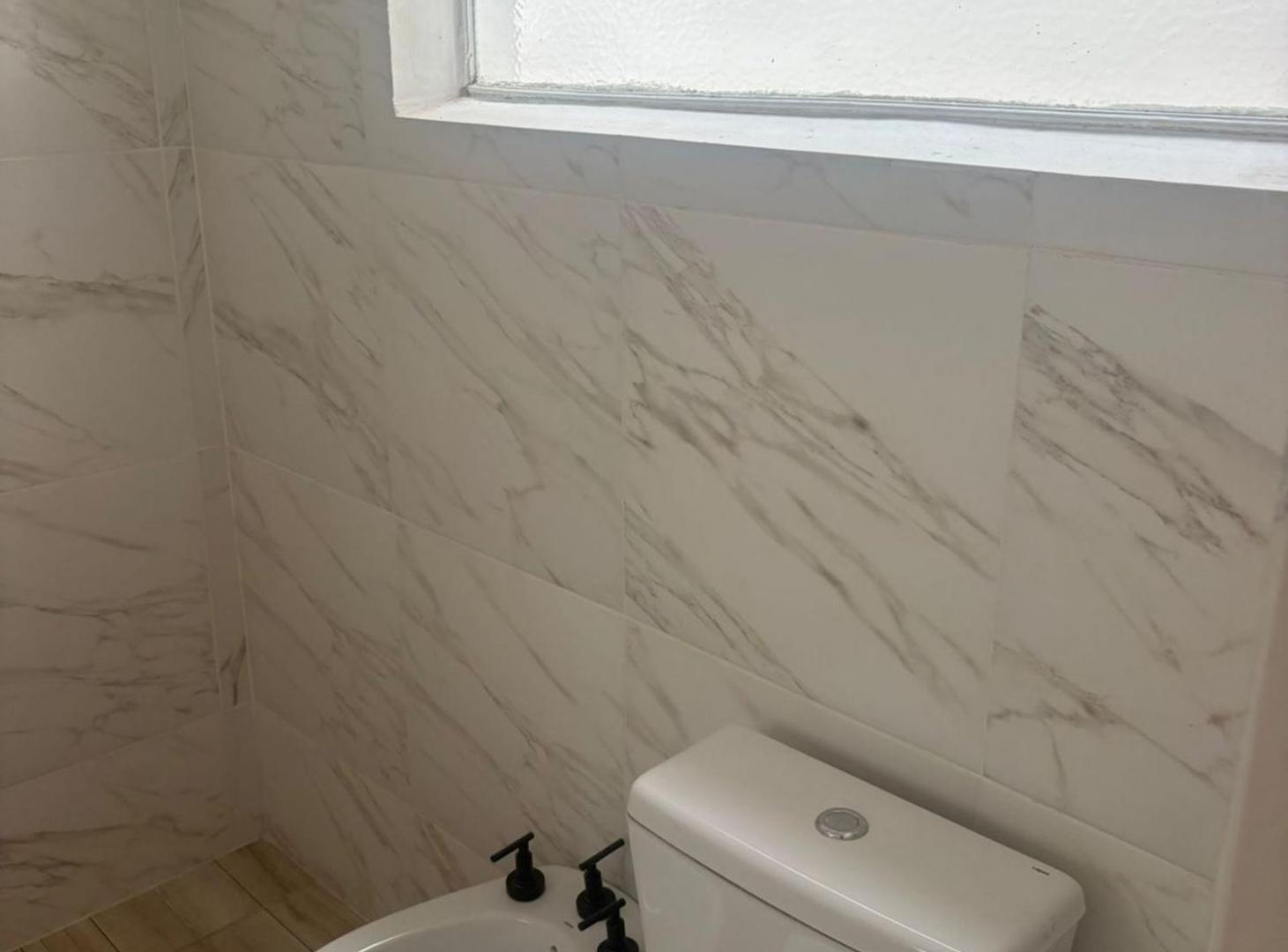 Foto de Venta 2 ambientes + escritorio Vicente lopez recic, imagen 2