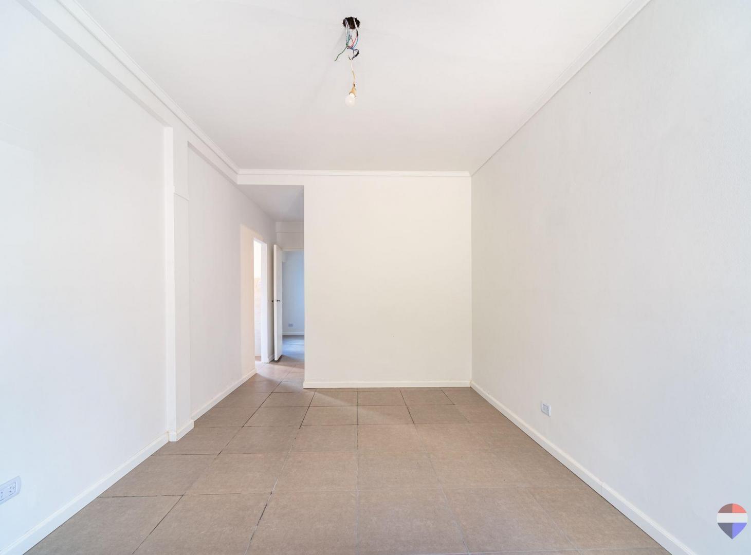 Foto de DEPARTAMENTO PB 2 AMB C/PATIO RECICLADO A NUEVO, imagen 4